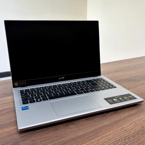 NOTEBOOK ACER ASPIRE 3 - SEMINOVO - i3 N305 / 8GB DDR5 / SSD 256GB