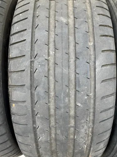 Pneu 225/55/18