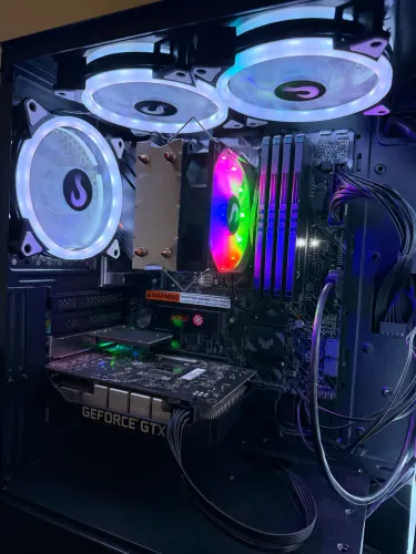 PC Gamer Intel Core i7-11700F | GTX 1650 4GB | 32GB RAM DDR4 RGB | SSD NVMe 1TB + HD 2TB
