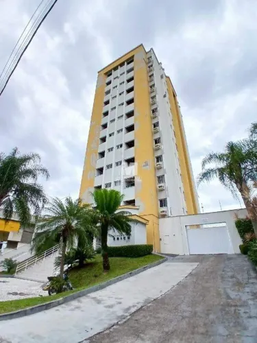 Apartamento semimobiliado de 1 quarto no Centro de Brusque!