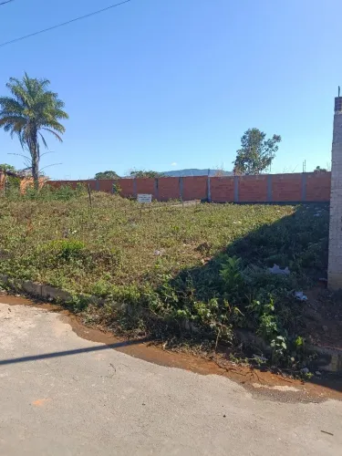 Lote de 200 metros no bairro Nova América