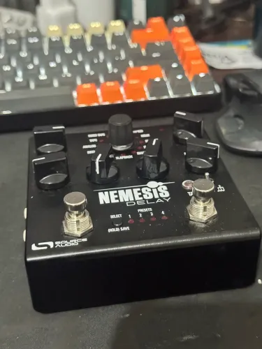 Delays Nemesis Source Áudio 