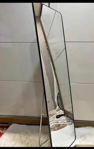 Espelhos com suporte de chão 
