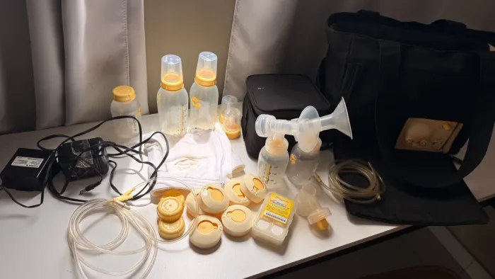 Vendo bomba extração de leite Medela com acessórios 