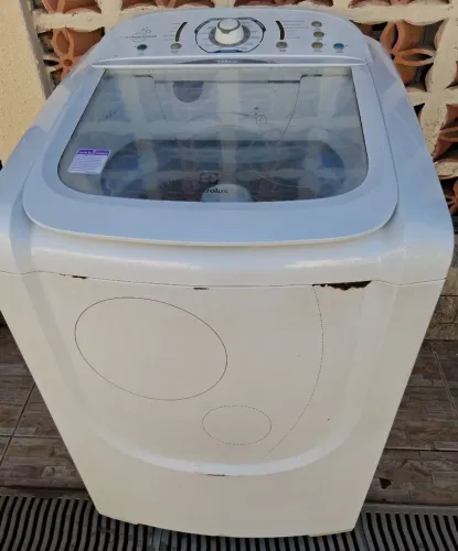 Máquina de lavar roupas Eletrolux 15kilos