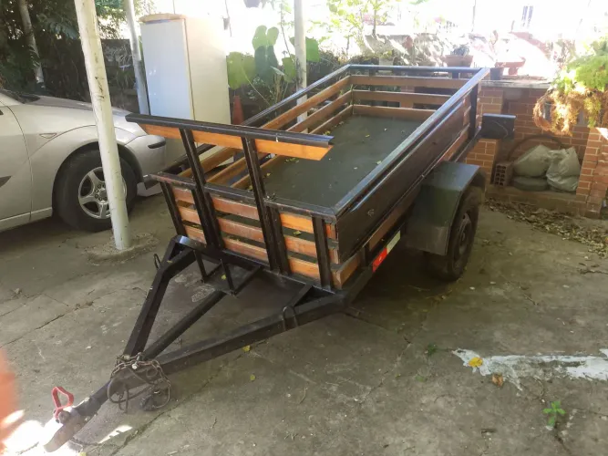 Carretinha Mista Carga e Moto
