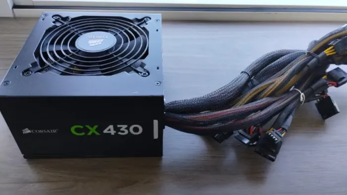 Fonte Corsair 430W