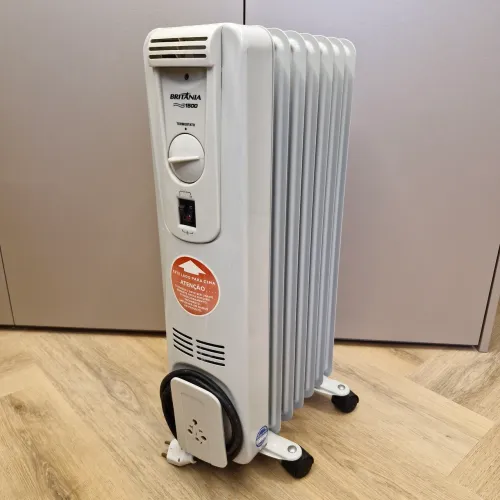 Aquecedor a óleo Britânia 127v 1500w
