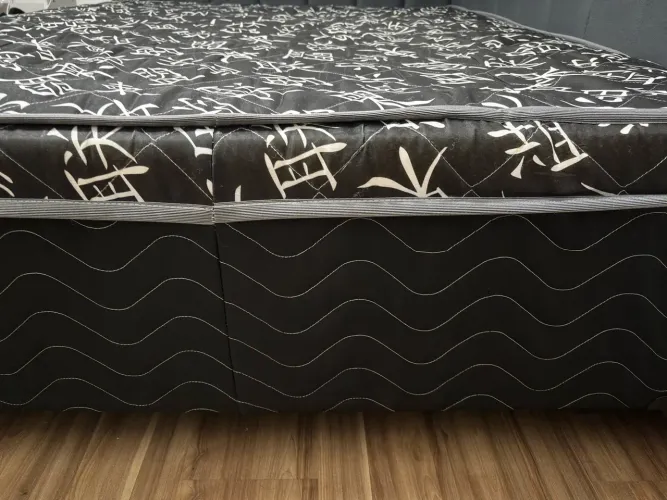 Cama box Casal - pouquíssimo usada, como nova 