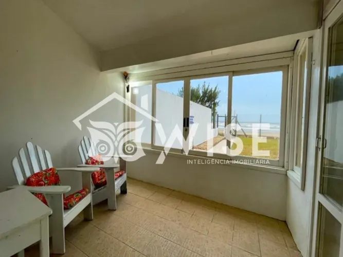 Casa térrea, na beira da praia, mobiliada, 229m2, no litoral norte do RS. Vista Espetacula