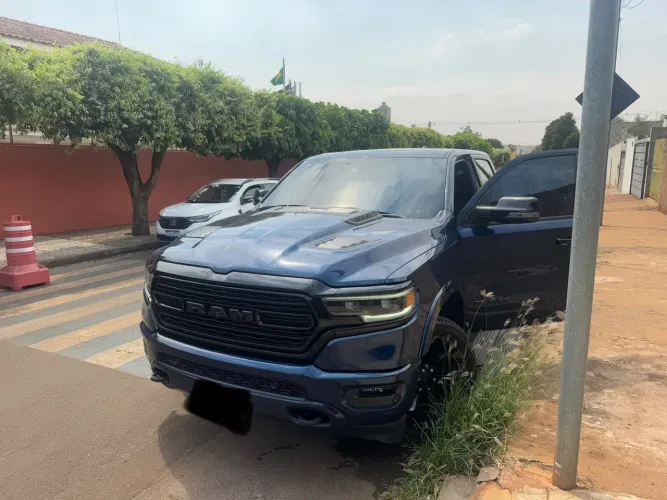 Ram 1500 Limited Night Edition 5.7 4X4 Aut. 2023