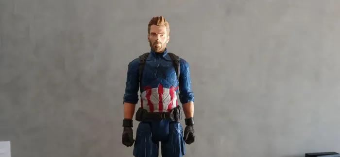 Boneco Capitão America 30cm - marvel hasbro