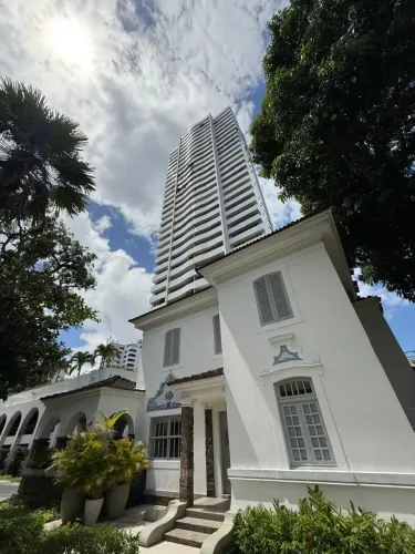 Imóvel para venda possui 182 metros quadrados com 4 quartos em Graças - Recife - PE