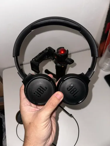 JBL Tune 500 - Fone com Fio - Estado de Novo