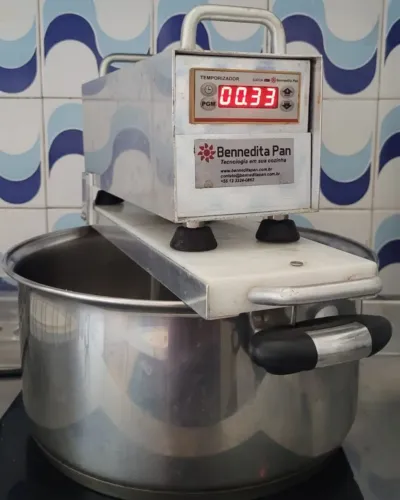 Panela Mexedora Misturela Bennedita Pan 8,5L + Virapan - Tramontina Indução
