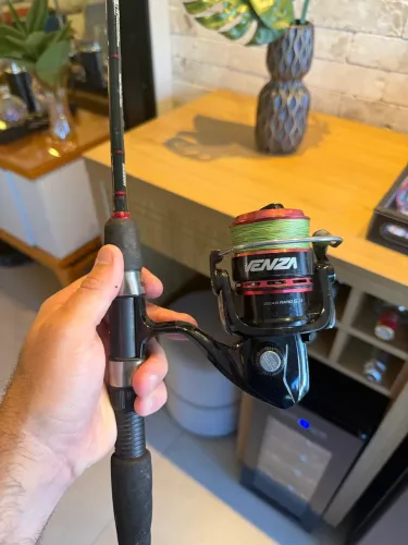 Molinete Marine Venza 4000 + Vara Venza 30lbs