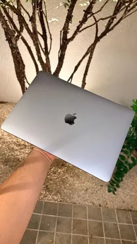 MacBook Pro M2 - 256gb - 8gb - Space Gray