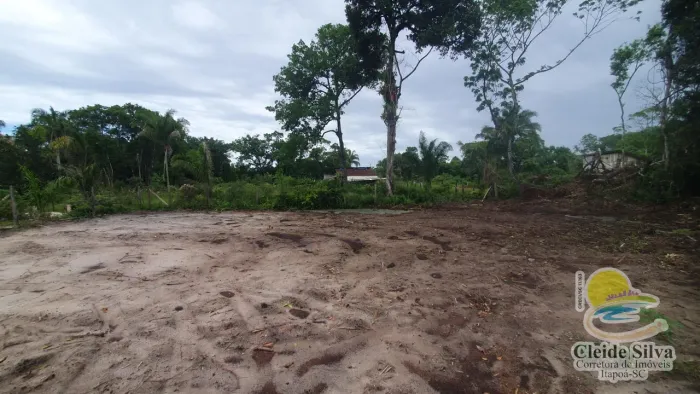 Lote / Terreno em Balneário Ipacaray - Itapoá