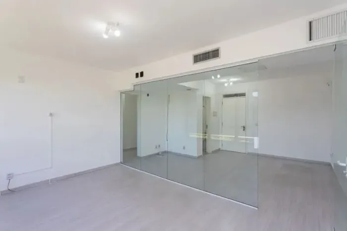 Escritório para Locação no Bairro Tristeza com Área de 67 m² disponível para você