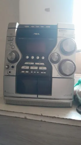 Aparelho Mini System Aiwa, modelo JAX-PK5.