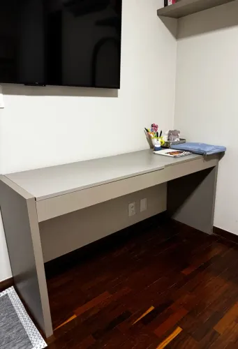 Escrivaninha/Penteadeira planejada IMPERCÁVEL