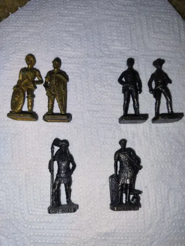 Soldado de metal Kinder ovo década de 80