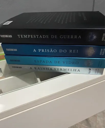 Coleção 4 Livros Rainha Vermelha 