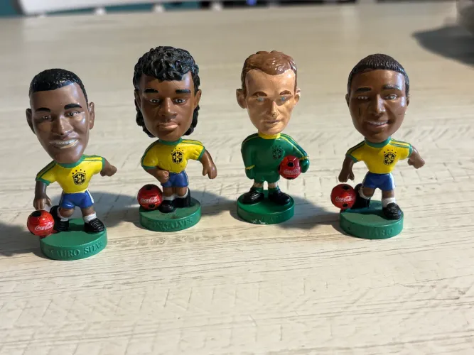 Coleção Mini Craques da Coca Cola para Copa de 1998 - 4 bonecos