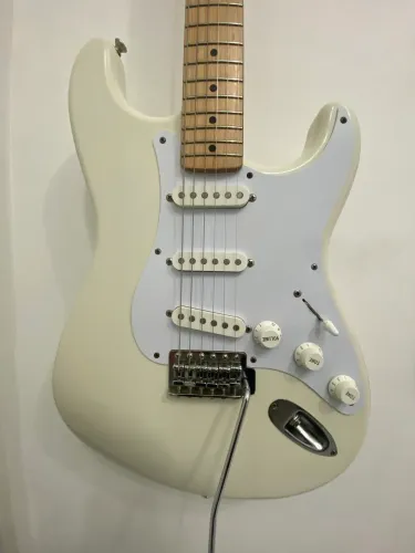 Fender Squier Japonesa