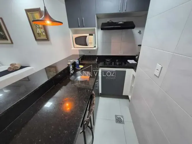 Studio : / Residencial / Santa Teresa