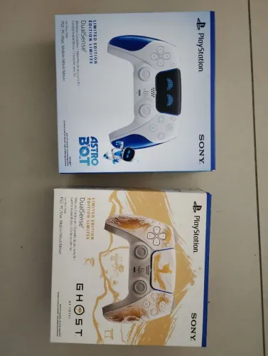 Controles de ps5 astro bot e Ghost of yotei (Lacrados)