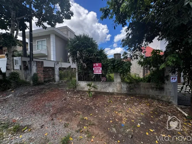 Terreno à venda no Vila Nova