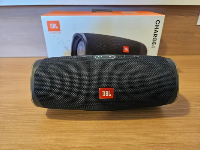Caixa de som JBL Charge 4