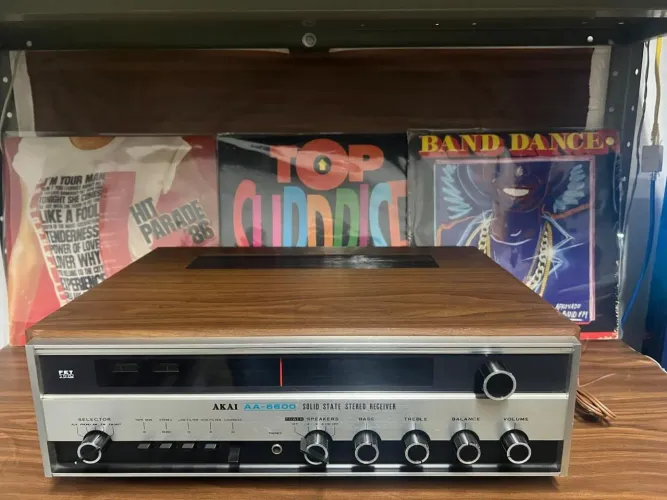 RECEIVER AKAI AA-6060