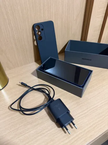 Samsung S25