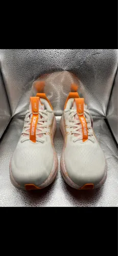 ASICS GEL-Nimbus 28 Tokyo Run Edition - Tam. 41 - Branco/Laranja - Excelente Estado