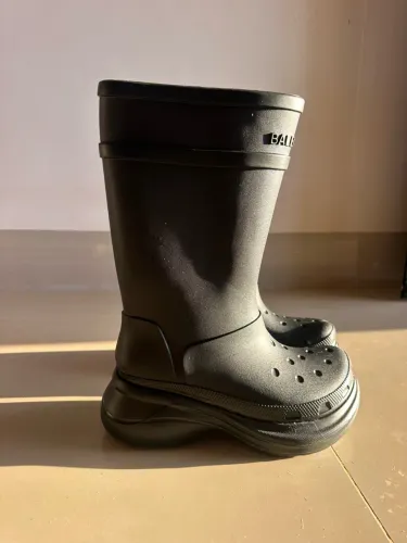 Bota Balenciaga Crocs 