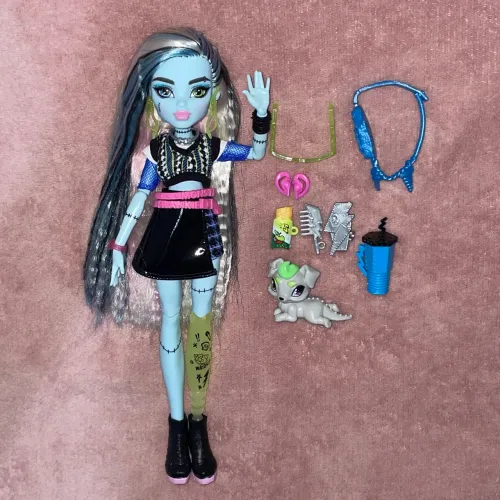 Frankie Stein Core Refresh Boneca Monster High