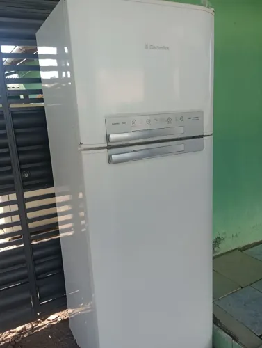 Geladeira Electrolux frost free 450 l