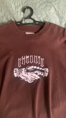 03 camisas streetwear owersize, sendo uma da blunt, uma de vextor e outra da chronic