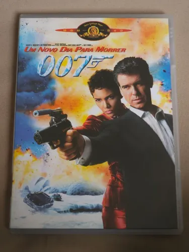 DVD - 007 Um Novo Dia para Morrer - Pierce Brosnan - Halle Berry - Dublado