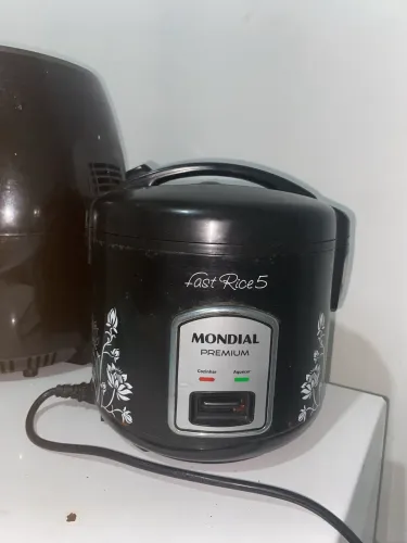 Panela de arroz elétrica