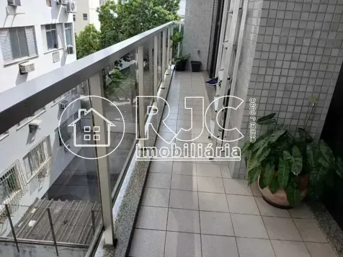 Duplex para venda possui 182 metros quadrados com 3 quartos em Tijuca - Rio de Janeiro - R