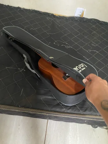 Ukulele Benson Concerto + Capa Original - Excelente Estado