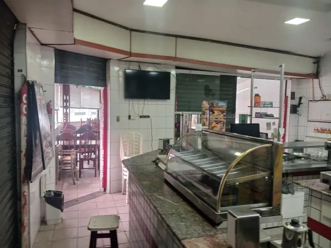 Restaurante e lanchonete em rya de movimento