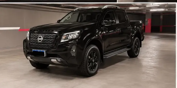 Nissan Frontier XE CD 4X4 2.3 Bi-TB Diesel Aut. 2025
