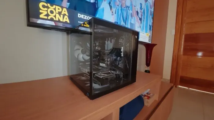 PC GAMER AMD RYZEN 5 5500 16GB RAM 8GB 6600 XT SAPHIRE NITRO PLUS