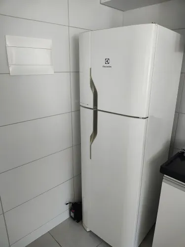 Geladeira Electrolux com conversor de energia