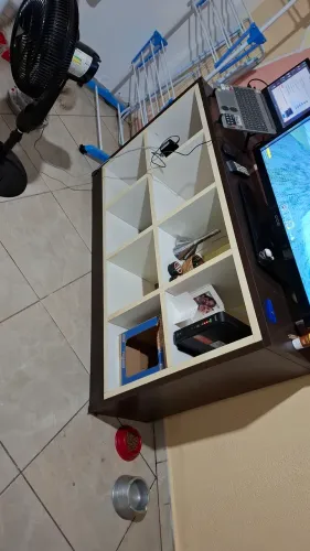 Hack sem fundo, estilo nicho.