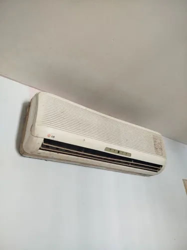 Ar condicionado split 12.000BTUs usado